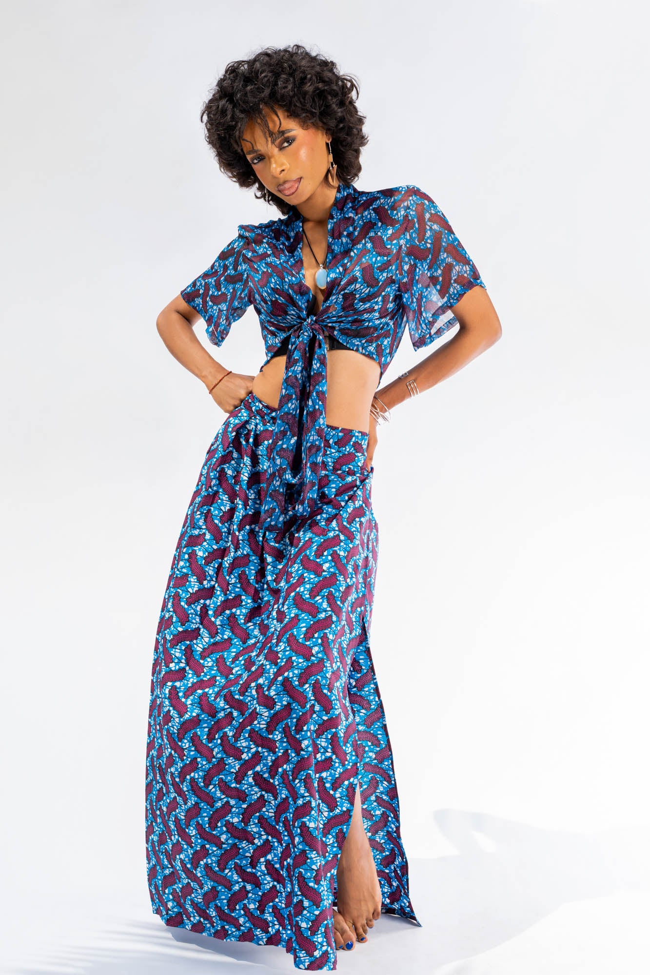 Ensemble jupe satin portefeuille & haut à nouer mousseline