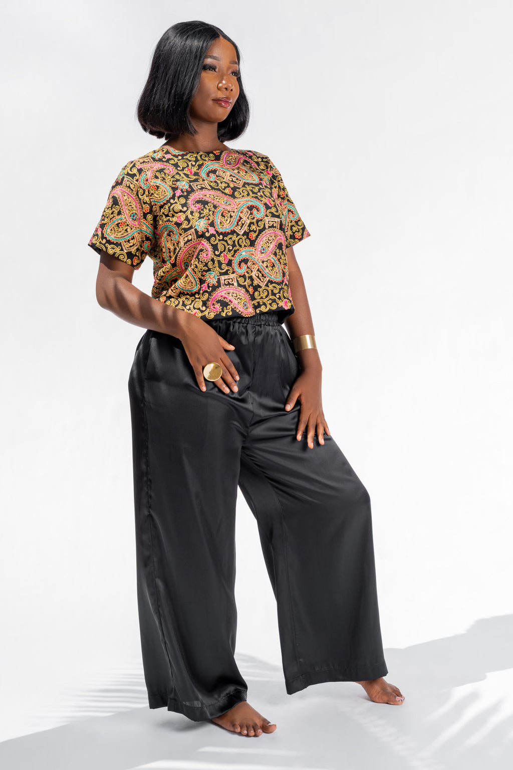 Haut dos ouvert & pantalon fluide